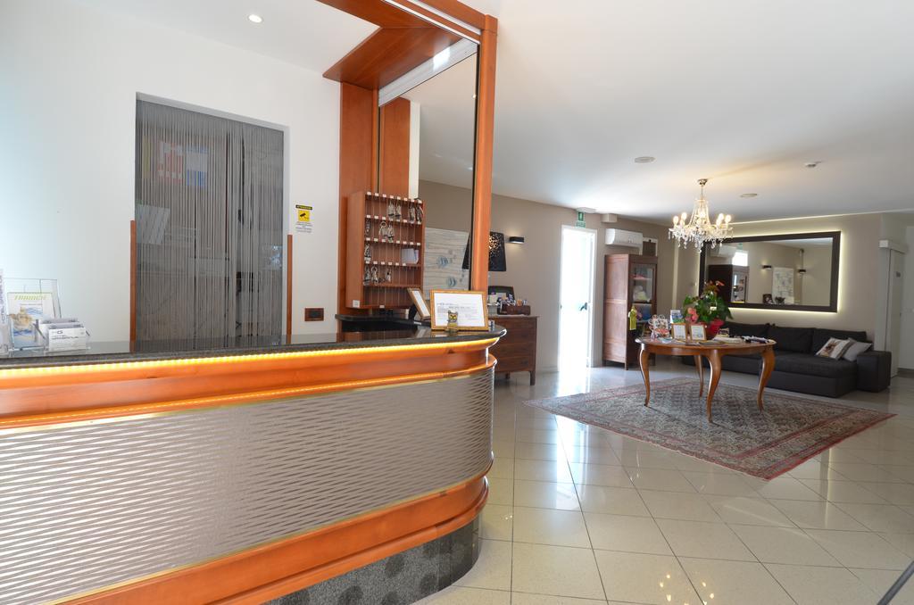 ליגננו סביאדורו Hotel Gambrinus מראה חיצוני תמונה
