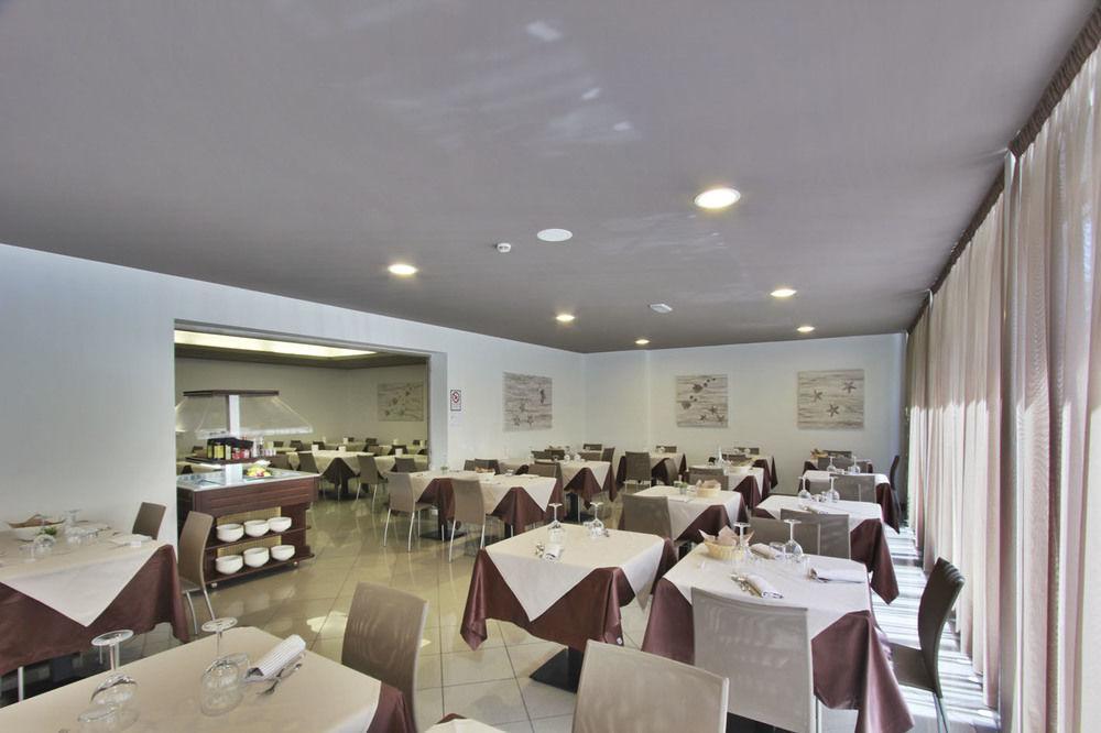 ליגננו סביאדורו Hotel Gambrinus מראה חיצוני תמונה
