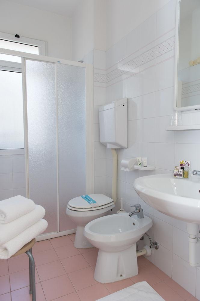 ליגננו סביאדורו Hotel Gambrinus מראה חיצוני תמונה