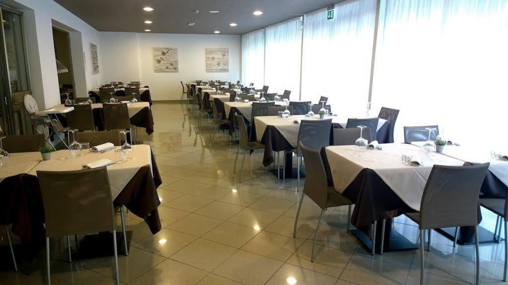 ליגננו סביאדורו Hotel Gambrinus מראה חיצוני תמונה