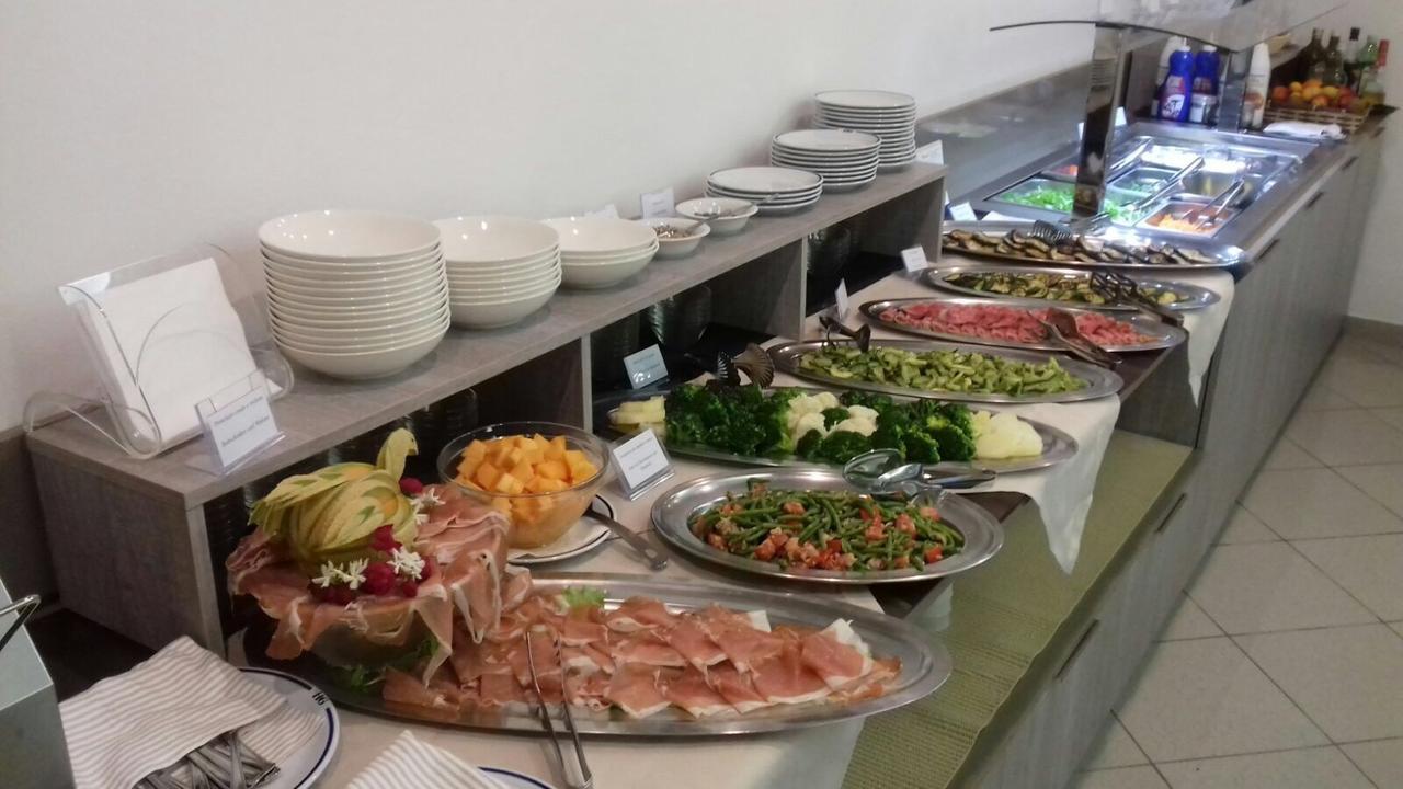 ליגננו סביאדורו Hotel Gambrinus מראה חיצוני תמונה