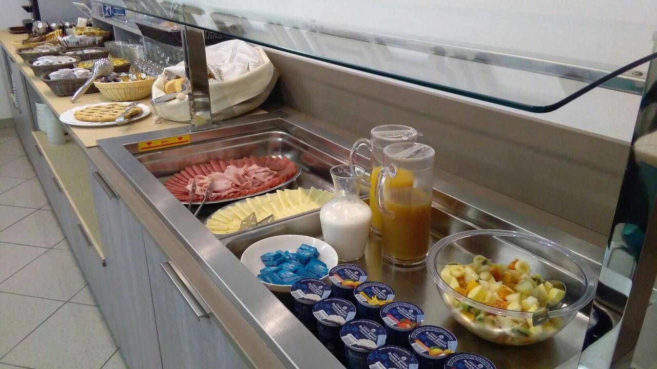 ליגננו סביאדורו Hotel Gambrinus מראה חיצוני תמונה